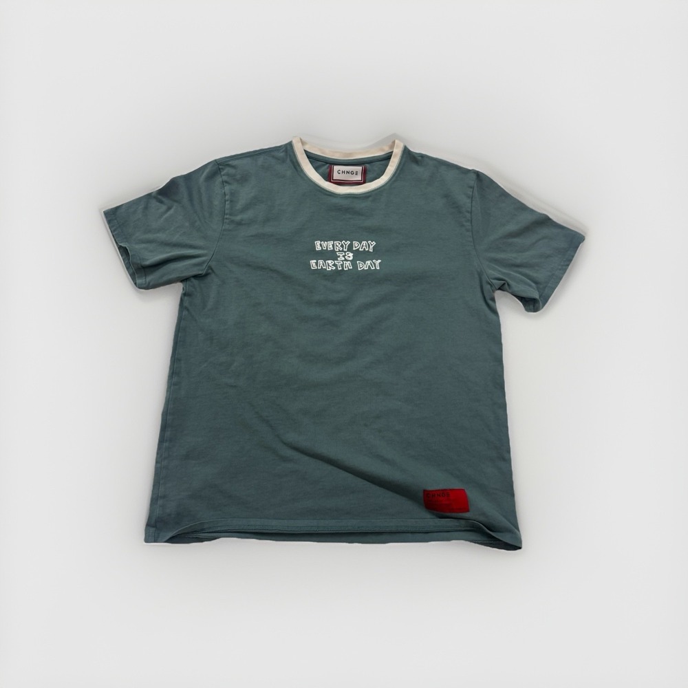 Mens "everyday Is Earth Day" T Shirt CHNGE Side LARGE